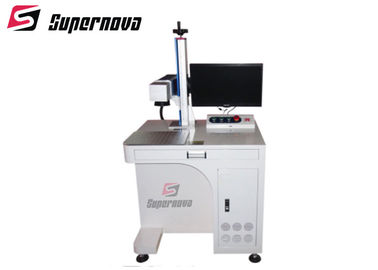 China Faser-Laser-Markierungs-Maschine 30W für die dauerhaften Metallteile, die mit 2D Funktions-Tabelle markieren und gravieren fournisseur
